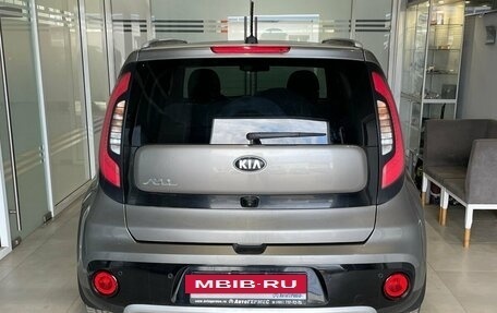 KIA Soul II рестайлинг, 2018 год, 1 940 000 рублей, 3 фотография