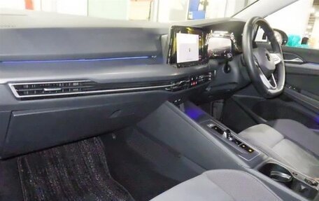 Volkswagen Golf VIII, 2021 год, 1 570 505 рублей, 2 фотография