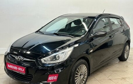 Hyundai Solaris II рестайлинг, 2013 год, 940 000 рублей, 1 фотография