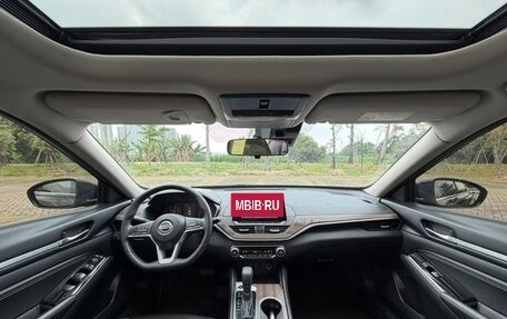 Nissan Altima VI (L34), 2022 год, 2 050 000 рублей, 10 фотография