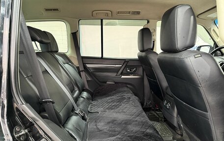 Mitsubishi Pajero IV, 2013 год, 2 199 000 рублей, 10 фотография