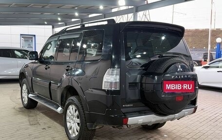 Mitsubishi Pajero IV, 2013 год, 2 199 000 рублей, 3 фотография