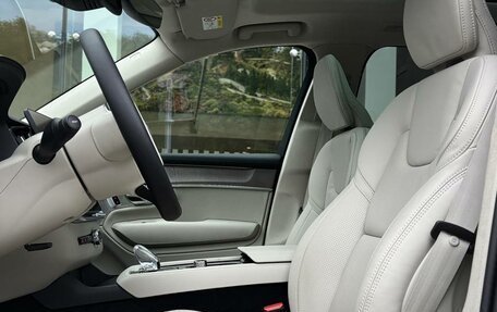 Volvo XC90 II рестайлинг, 2025 год, 12 490 000 рублей, 11 фотография