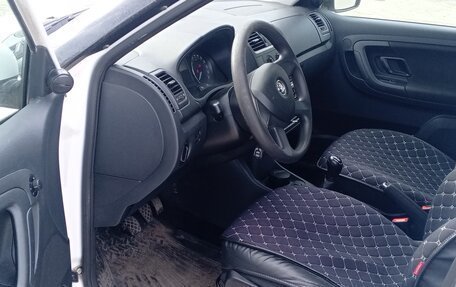 Skoda Fabia II, 2013 год, 600 000 рублей, 9 фотография