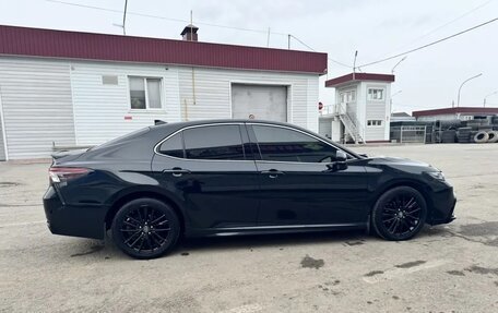 Toyota Camry, 2022 год, 3 900 000 рублей, 2 фотография