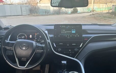 Toyota Camry, 2022 год, 3 900 000 рублей, 8 фотография