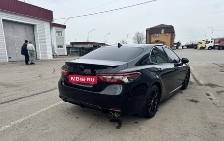 Toyota Camry, 2022 год, 3 900 000 рублей, 3 фотография