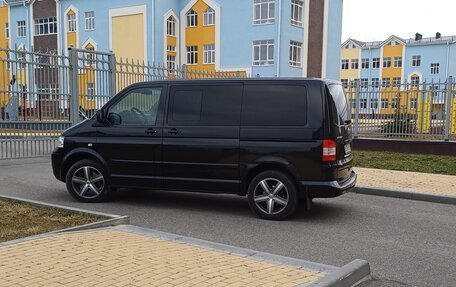 Volkswagen Multivan T5, 2004 год, 2 250 000 рублей, 2 фотография