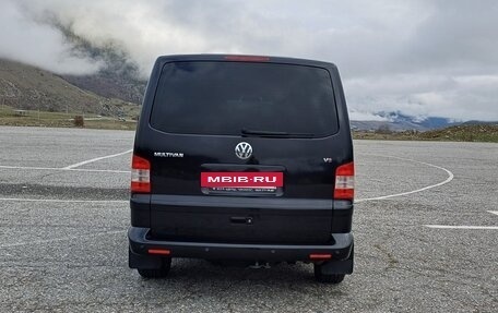 Volkswagen Multivan T5, 2004 год, 2 250 000 рублей, 10 фотография