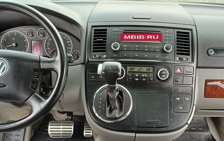 Volkswagen Multivan T5, 2004 год, 2 250 000 рублей, 15 фотография