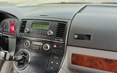 Volkswagen Multivan T5, 2004 год, 2 250 000 рублей, 16 фотография