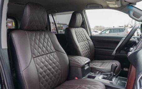 Toyota Land Cruiser Prado 150 рестайлинг 2, 2013 год, 2 730 000 рублей, 12 фотография