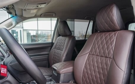 Toyota Land Cruiser Prado 150 рестайлинг 2, 2013 год, 2 730 000 рублей, 13 фотография