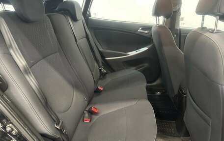 Hyundai Solaris II рестайлинг, 2013 год, 940 000 рублей, 12 фотография