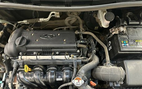 Hyundai Solaris II рестайлинг, 2013 год, 940 000 рублей, 14 фотография