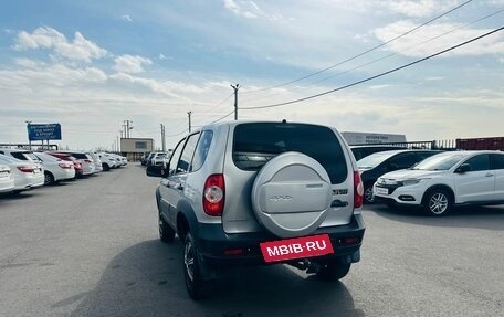 Chevrolet Niva I рестайлинг, 2019 год, 879 000 рублей, 4 фотография