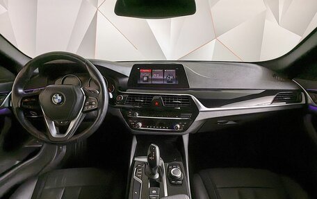 BMW 5 серия, 2017 год, 2 515 000 рублей, 11 фотография