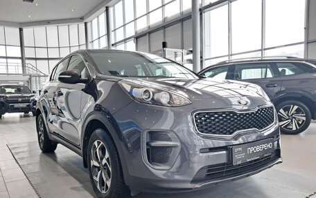 KIA Sportage IV рестайлинг, 2018 год, 2 056 000 рублей, 3 фотография