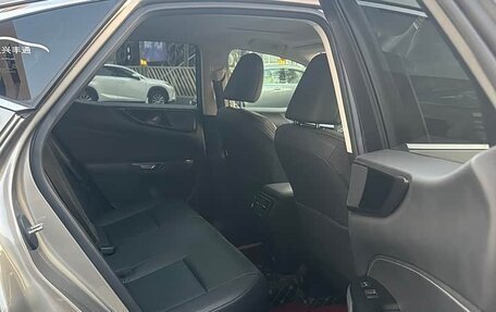 Lexus NX, 2023 год, 7 000 000 рублей, 10 фотография