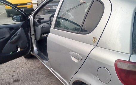 Toyota Yaris I рестайлинг, 2000 год, 320 000 рублей, 6 фотография