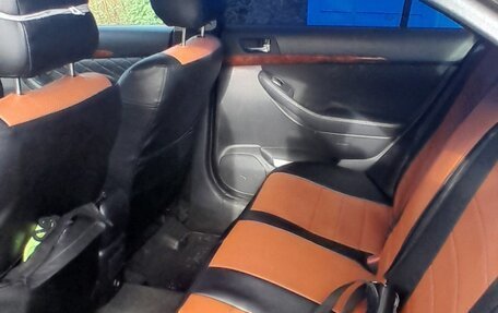 Toyota Avensis III рестайлинг, 2003 год, 650 000 рублей, 6 фотография