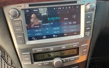 Toyota Avensis III рестайлинг, 2003 год, 650 000 рублей, 11 фотография