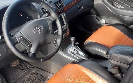 Toyota Avensis III рестайлинг, 2003 год, 650 000 рублей, 9 фотография