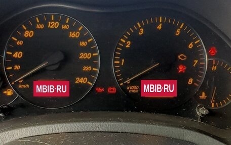 Toyota Avensis III рестайлинг, 2003 год, 650 000 рублей, 10 фотография