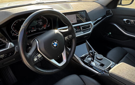 BMW 3 серия, 2021 год, 3 550 000 рублей, 10 фотография