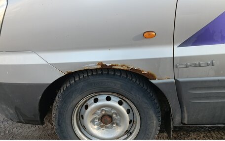 Hyundai H-1 II рестайлинг, 2005 год, 400 000 рублей, 11 фотография