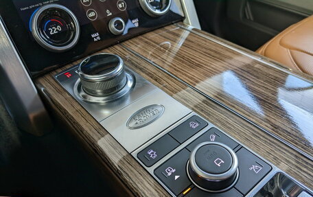 Land Rover Range Rover IV рестайлинг, 2019 год, 7 900 000 рублей, 8 фотография