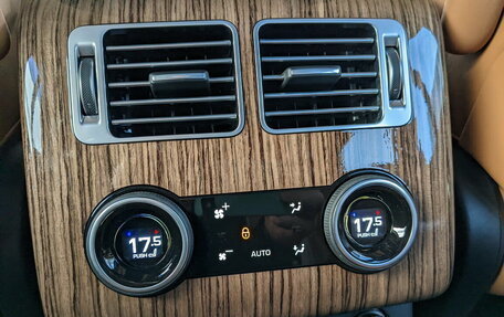 Land Rover Range Rover IV рестайлинг, 2019 год, 7 900 000 рублей, 16 фотография