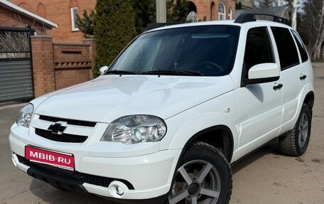 Chevrolet Niva I рестайлинг, 2018 год, 639 000 рублей, 1 фотография