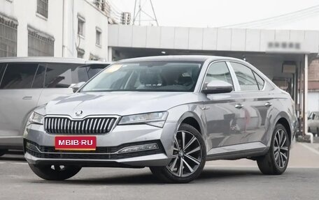 Skoda Superb III рестайлинг, 2025 год, 3 133 000 рублей, 1 фотография