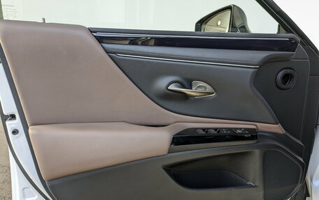 Lexus ES VII, 2023 год, 4 900 000 рублей, 12 фотография