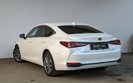 Lexus ES VII, 2023 год, 4 900 000 рублей, 21 фотография