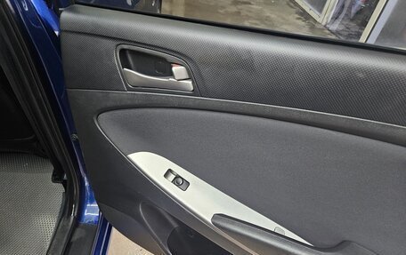 Hyundai Solaris II рестайлинг, 2014 год, 825 000 рублей, 16 фотография