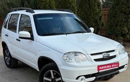 Chevrolet Niva I рестайлинг, 2018 год, 639 000 рублей, 6 фотография