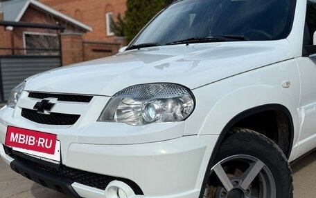 Chevrolet Niva I рестайлинг, 2018 год, 639 000 рублей, 2 фотография