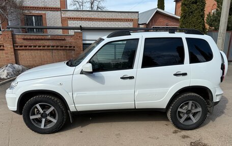 Chevrolet Niva I рестайлинг, 2018 год, 639 000 рублей, 10 фотография