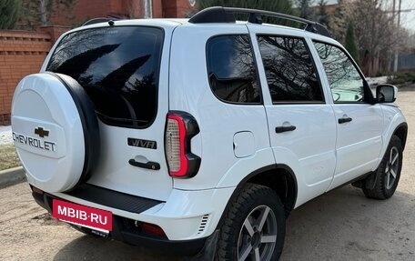 Chevrolet Niva I рестайлинг, 2018 год, 639 000 рублей, 16 фотография