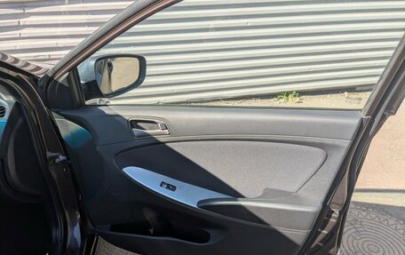 Hyundai Solaris II рестайлинг, 2014 год, 1 145 000 рублей, 23 фотография