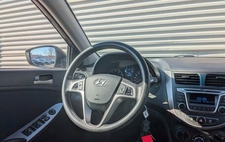 Hyundai Solaris II рестайлинг, 2014 год, 1 145 000 рублей, 24 фотография
