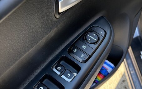 KIA Rio IV, 2018 год, 1 450 000 рублей, 9 фотография