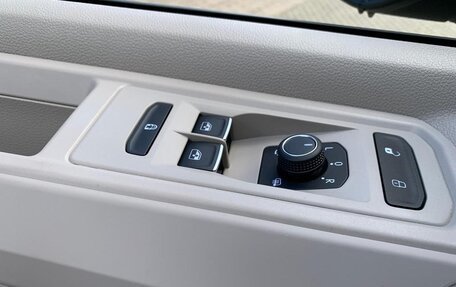 Volkswagen Multivan, 2025 год, 9 690 000 рублей, 12 фотография