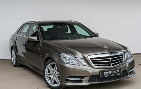 Mercedes-Benz E-Класс, 2012 год, 3 545 500 рублей, 28 фотография