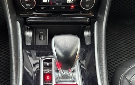 Infiniti QX30, 2017 год, 2 300 000 рублей, 6 фотография