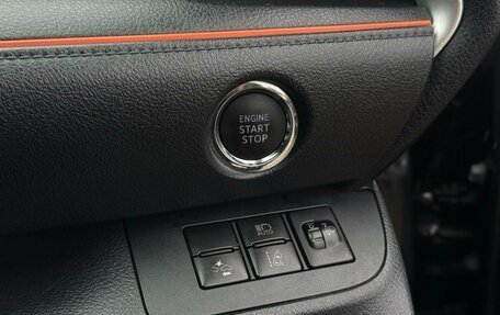 Toyota Sienta II, 2020 год, 1 349 000 рублей, 20 фотография