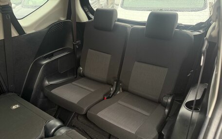 Toyota Sienta II, 2020 год, 1 349 000 рублей, 13 фотография