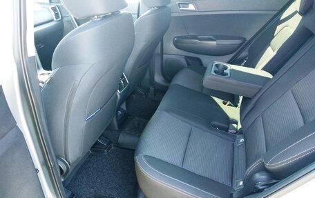 KIA Sportage IV рестайлинг, 2019 год, 2 550 000 рублей, 10 фотография